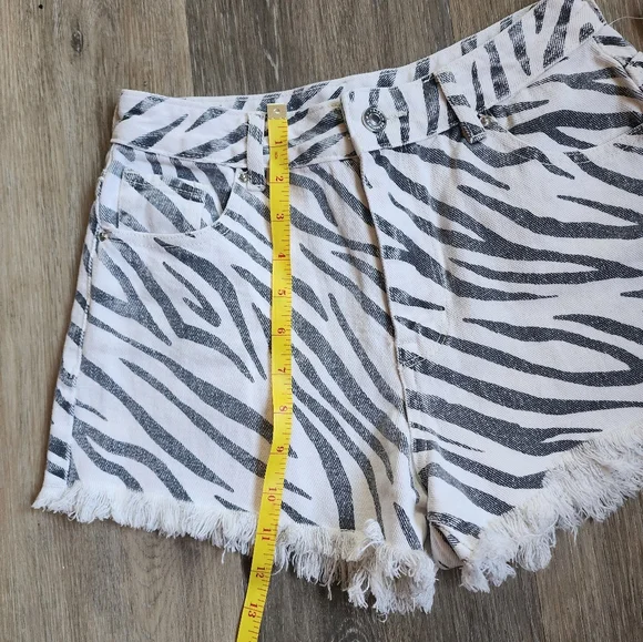 NWT PACSUN HIGH RISE FESTIVAL SHORTS - Picture 5 of 16